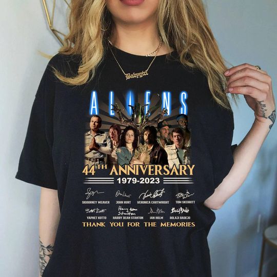 Discover Aliens Vintage Xenomorph Movie Shirt