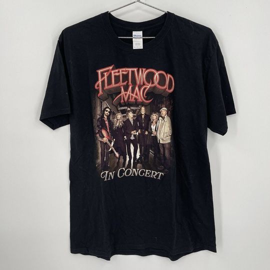 Discover Vintage Fleetwood Mac In Concert 2018-19 Tour T-Shirt