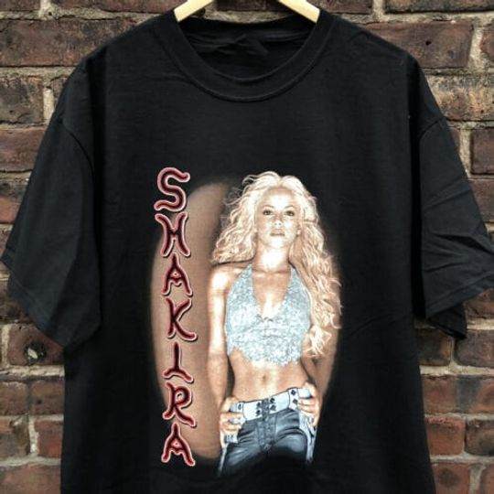 Discover Vintage Shakira 90s T-Shirt
