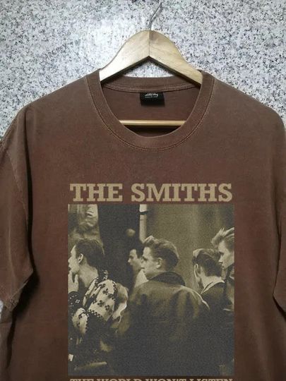 Discover Vintage The Smiths Band T-Shirt - 80s Music Apparel