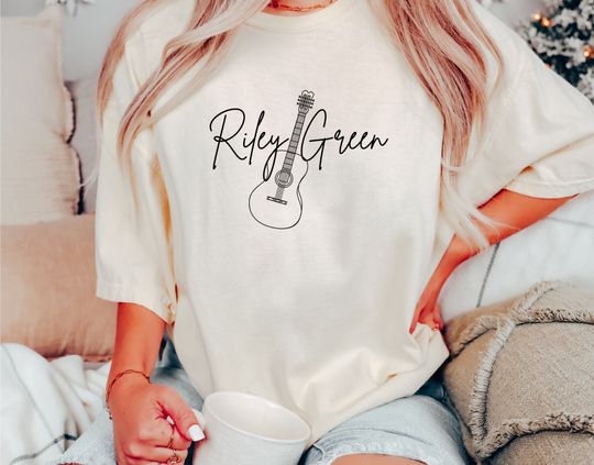 Discover Riley Green T-Shirt
