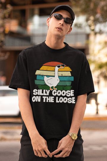 Discover Vintage Silly Goose On The Loose Funny Classic T-Shirt, Silly Goose Meme shirt