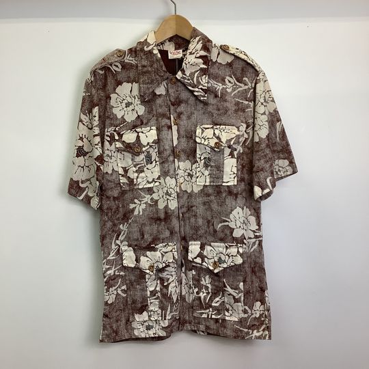 Discover Vintage Barefoot In Paradise Hawaiian Shirt