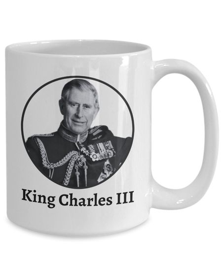 Discover King Charles III Coronation 2022 Coffee Mug - RIP Queen Elizabeth II Commemorative Memorial Cup