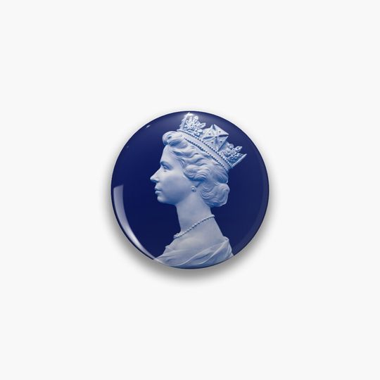 Discover Queen Elizabeth II Pin