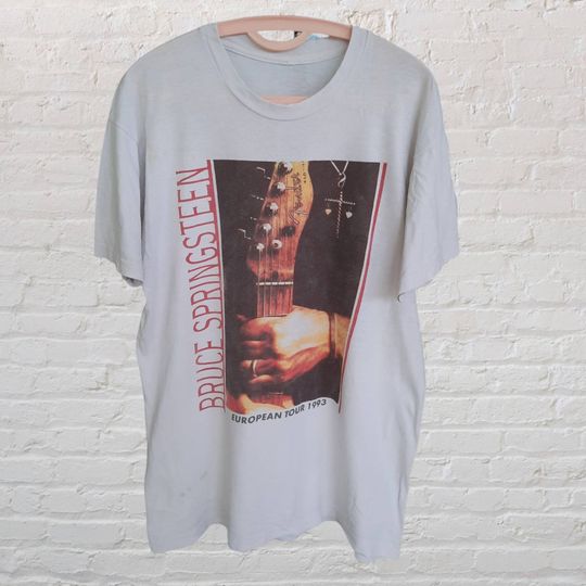 Discover Vintage 90's US Singer Bruce SPRINGSTEEN European Tour T-Shirt
