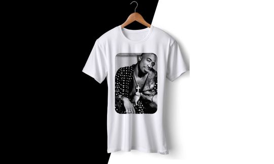 Discover Tupac Shakur Vintage T-Shirt