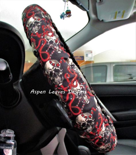 Discover Skulls  and snakes steering wheel cover