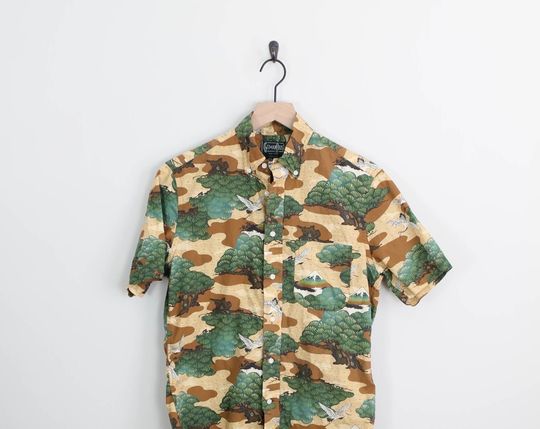 Discover Vintage Gitman Bros Crane Button Down  Hawaiian Shirt