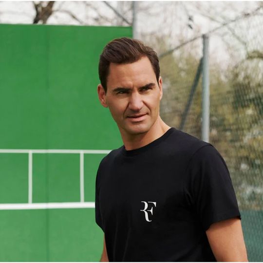 Discover Tennis Roger Federer Set to Launch RF Shirt