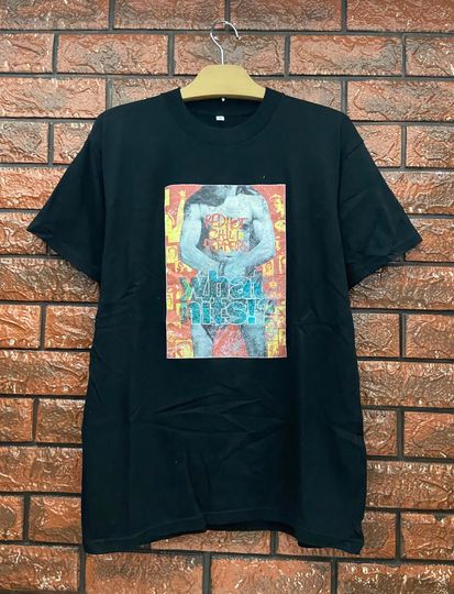 Discover Vintage 90s Red Hot Chilli Peppers American T Shirt