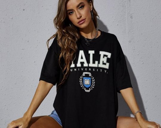 Discover YALE UNIVERSITY Printed Women's T-Shirt