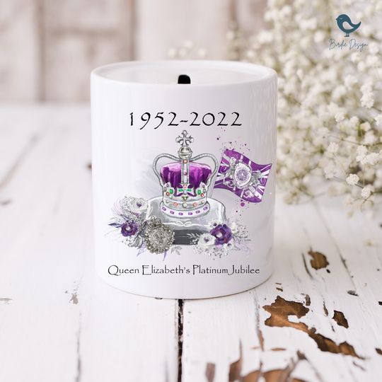 Discover Queen Elizabeth II Platinum Jubilee mugs
