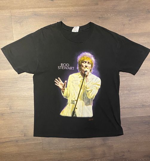 Discover Rod Stewart A Night To Remember Tour Graphic Tee