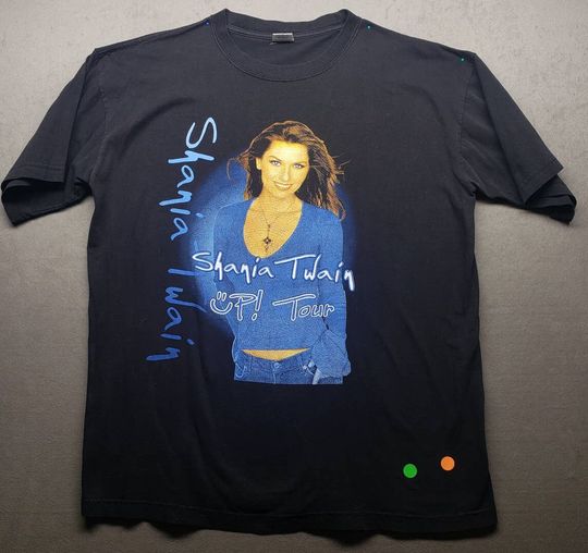 Discover Near Vintage 2003 Shania Twain Up T-shirt