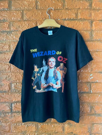 Discover Vintage The Wizard Of Oz 1939 Classic Fantasy Sci Fi Movie T Shirt //The Wizard of OZ T-Shirt