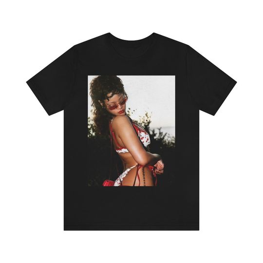 Discover Rihanna Tshirt, Rihanna Tshirt