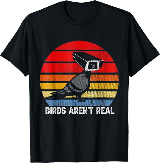 Discover Meme Birds Truther CCTV Bird Aren't Real 2022 Gift T-Shirt