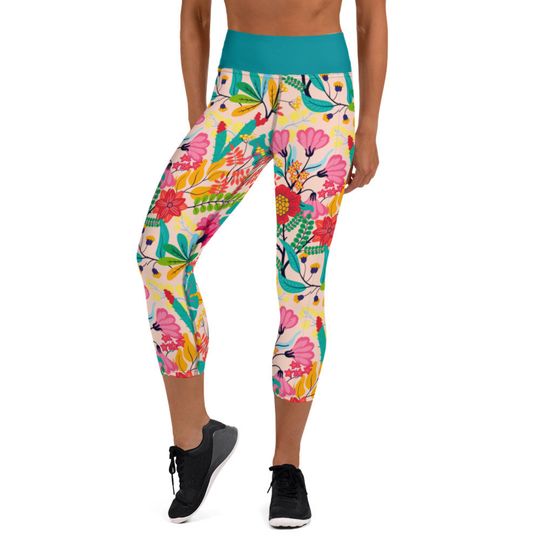 Discover Exotic Flowers - Yoga Capri Leggings