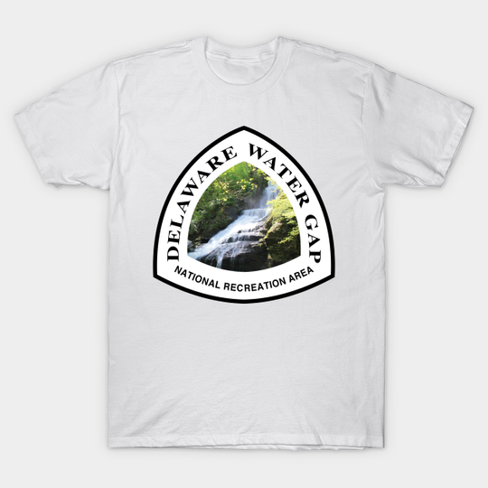 Discover Delaware Water Gap National Recreation Area trail marker - National Recreation Area - T-Shirt