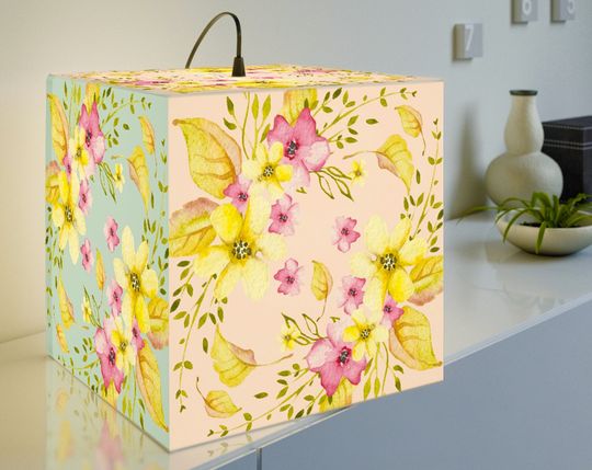 Discover Flower Bouquet Cube Lamp
