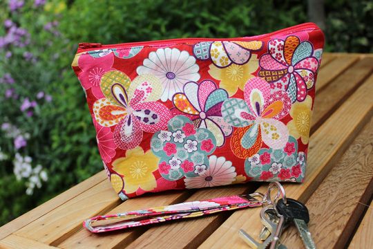 Discover Floral Cotton Cosmetic Bag