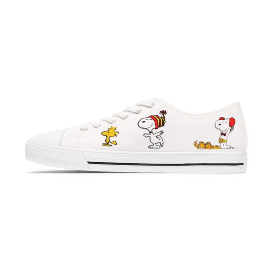 Discover Customizable Women's Low Top Graphic Sneakers - Stylish & Comfortable Polyester Canvas Graphic Sneakers for Women |