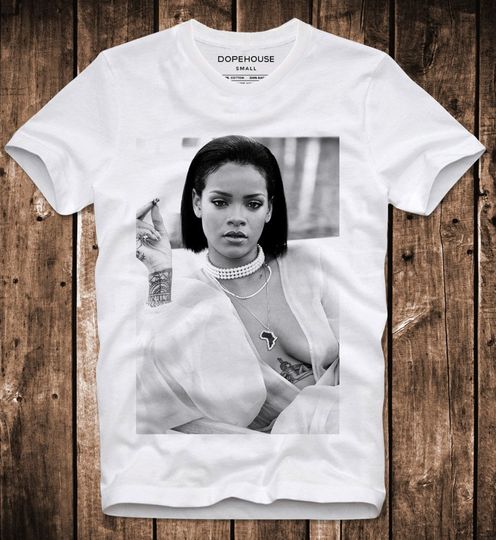 Discover T-Shirt Rihanna Sexy Casual Fenty Singer