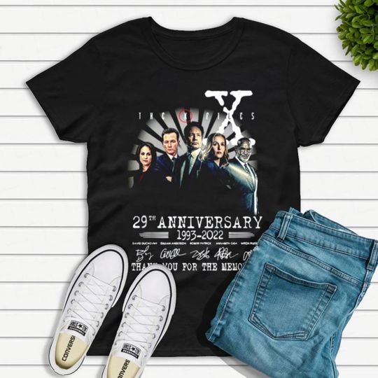 Discover X-Files 29th Anniversary Signatures T-Shirt