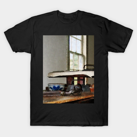 Discover Housekeepers - Ironing Day - Ironing Board - T-Shirt