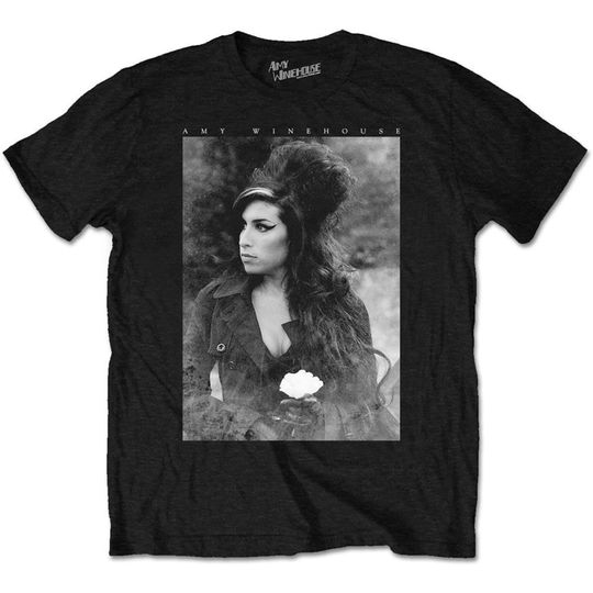Discover Amy Winehouse Unisex Tee: Flower Portrait