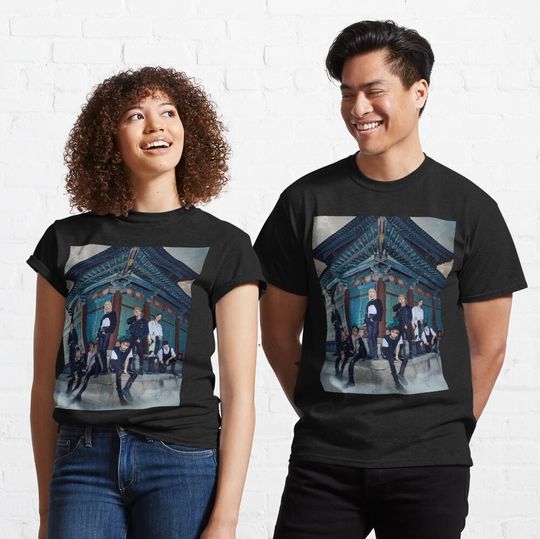 Discover Stray Kids  T-Shirt