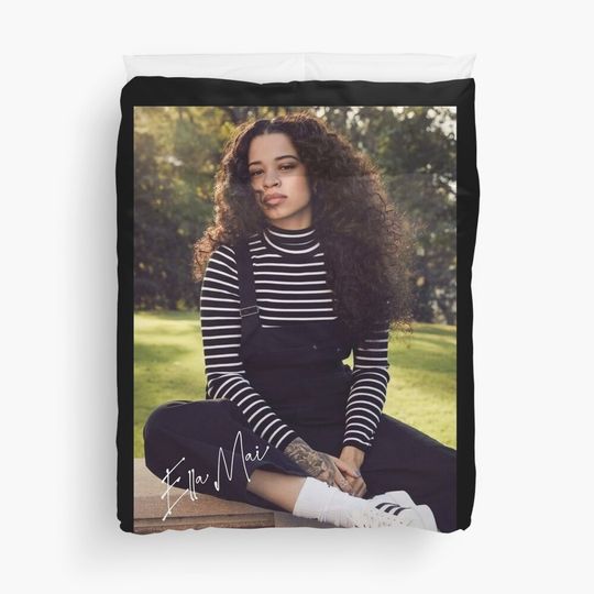 Discover Ella Mai Duvet Cover
