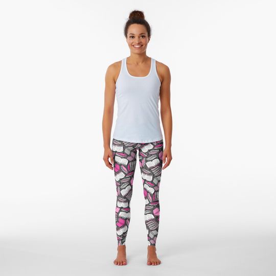 Discover So Many Books Leggings