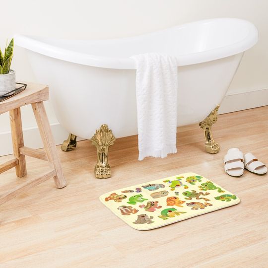 Discover Tree frog Bath Mat