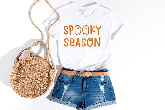 Discover T-shirt para Homem e Mulher Halloween Spooky Season
