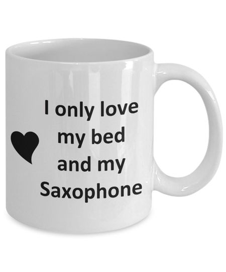 Discover Caneca de Cerâmica Clássica Saxofone Amor