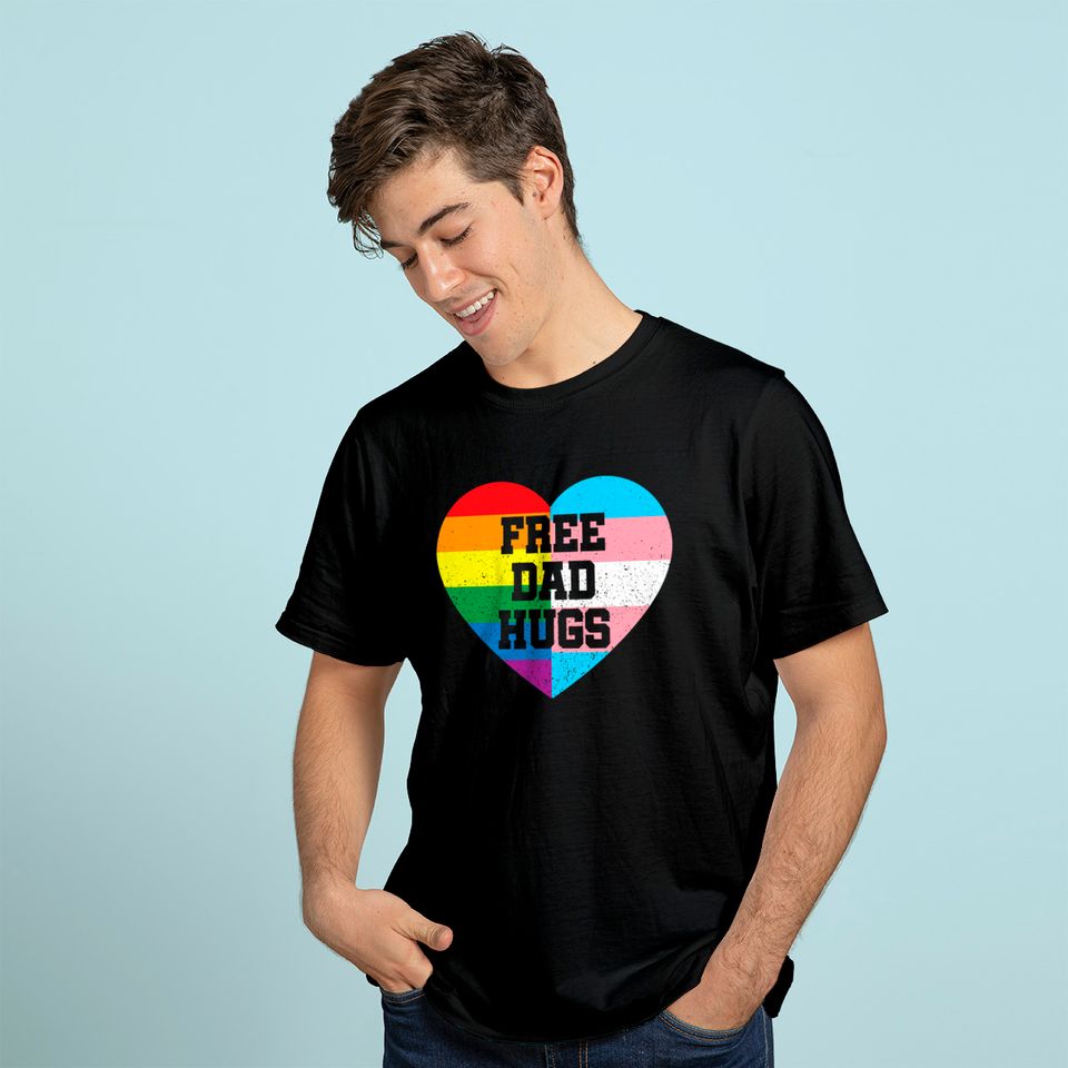 Discover Camisete T Shirt Manga Curta para Homem Free Dad Hugs LGBT