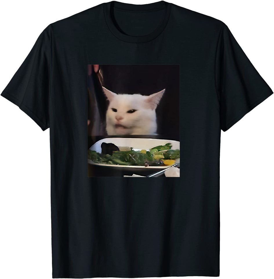 Discover T-shirt Engraçada Meme do Gato Gato Na Mesa de Jantar